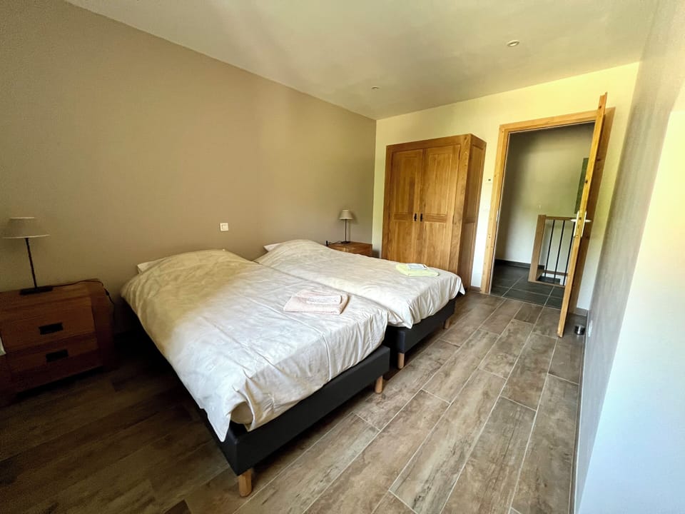 Twin bedroom on first floor
