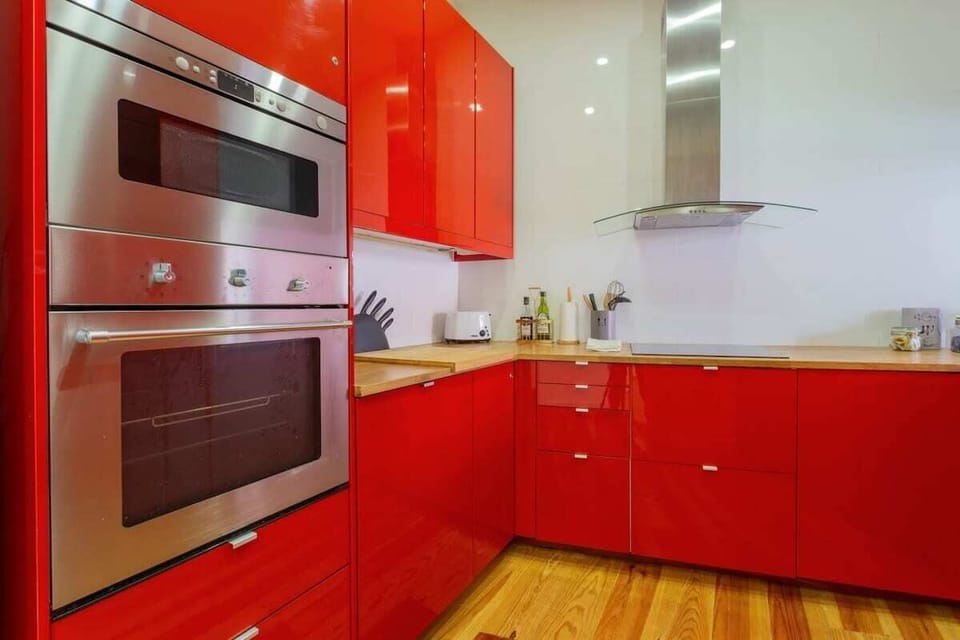 21 Modern kitchen appliances for a seamless stay · StayInLisbon