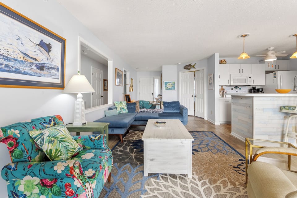 PC825: The Hook | Living Area