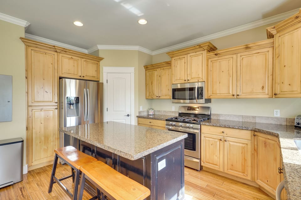 Kitchen | Cooking Basics | Coffee Maker | Blender | Microwave | Toaster Oven