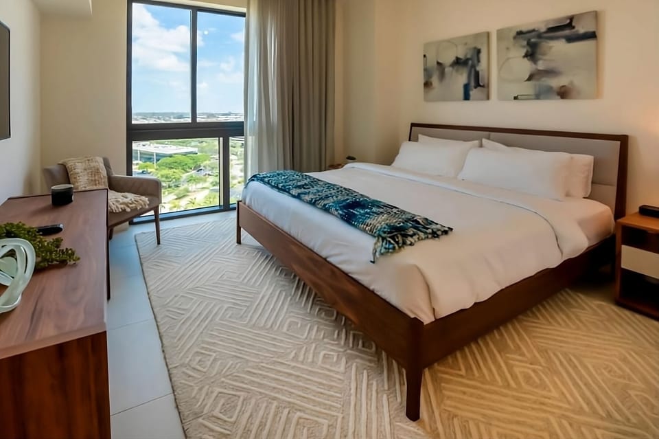Bedroom. Interior and views may vary based on location and availability.