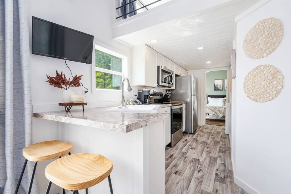 Need a night in? Enjoy your favorite shows on our 32 Inch Roku TV