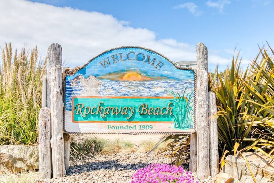 [Location] Discover Nature's Wonders, Check out Shops, Eat a Great Meal, and Enjoy Rockaway Beach.