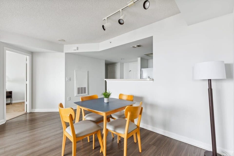 4 seater dining area