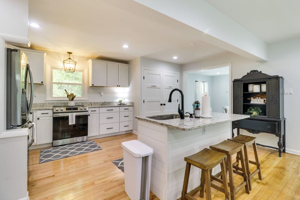 Meme's Kitchen is fully stocked to prepare large meals and has plenty of space for all the cooks to create!
