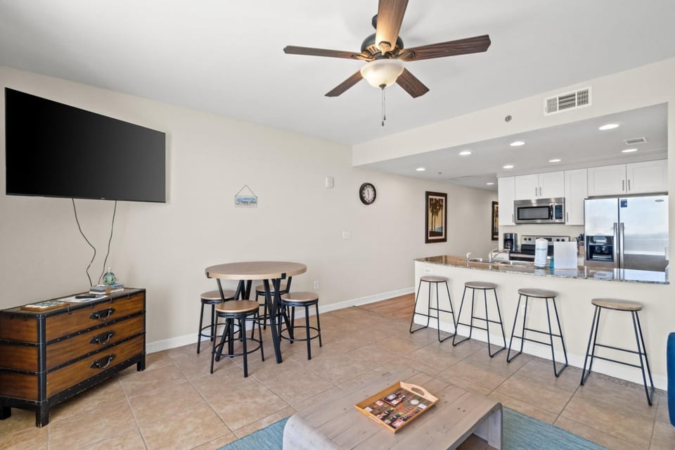 Living and Dining Area 