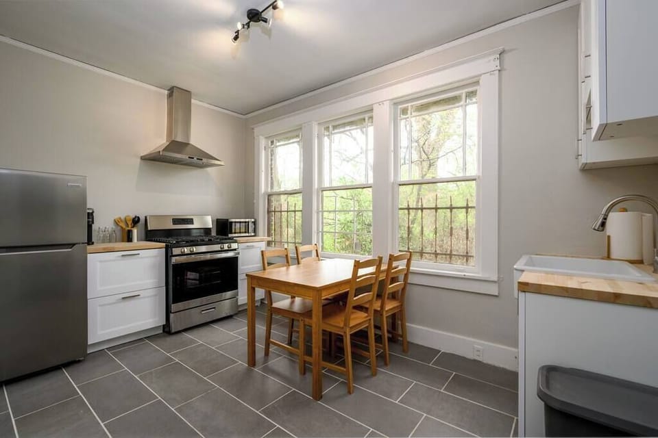 Kitchen - Unit 1