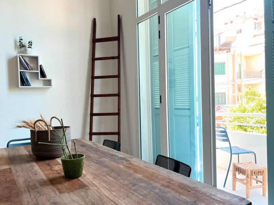 Simple, stylish, and full of character