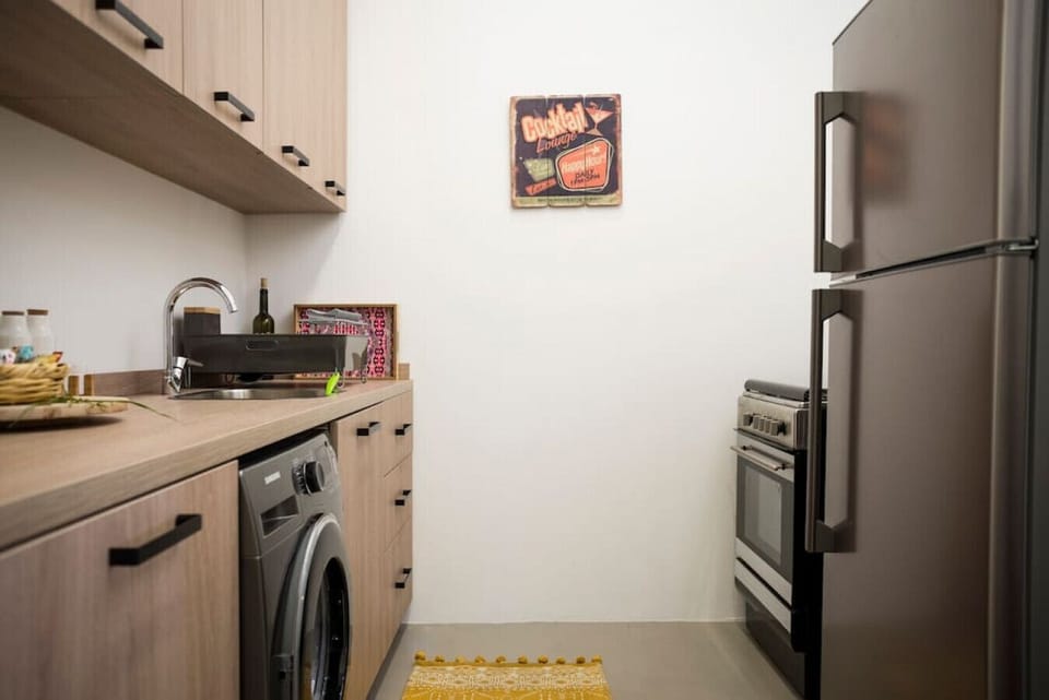 Prepare Meals and have comfort drinks.