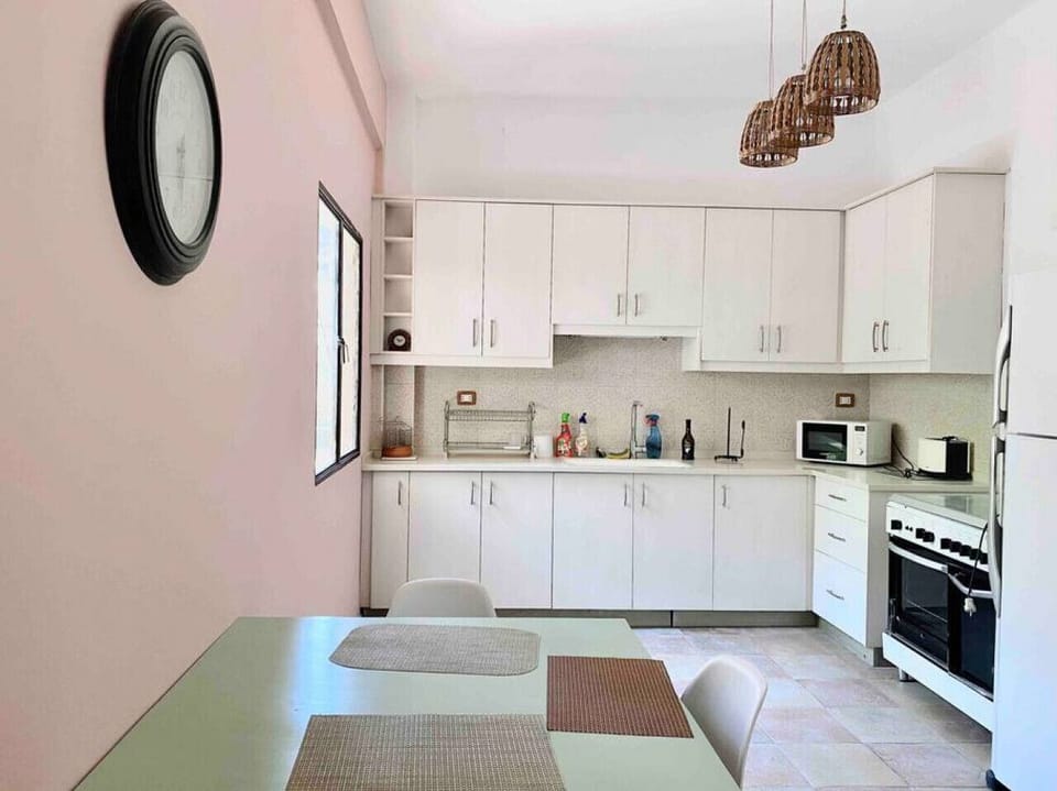 big kitchen, fits all your cooking companions.