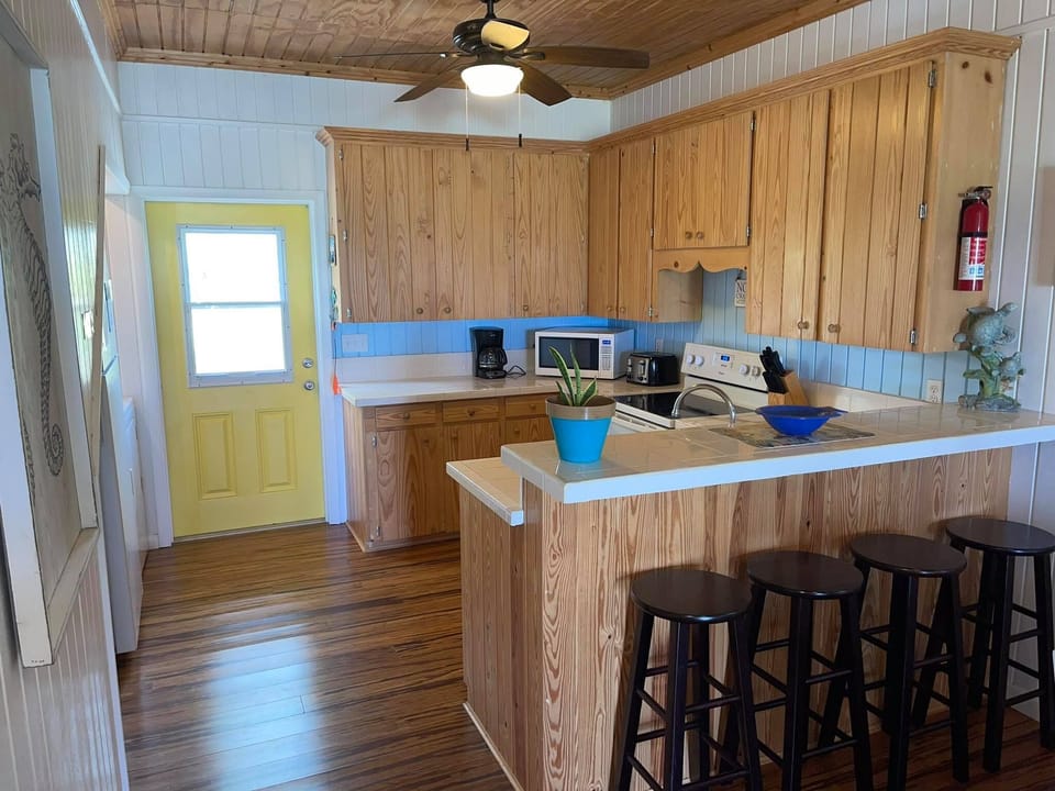 Fully equipped kitchen