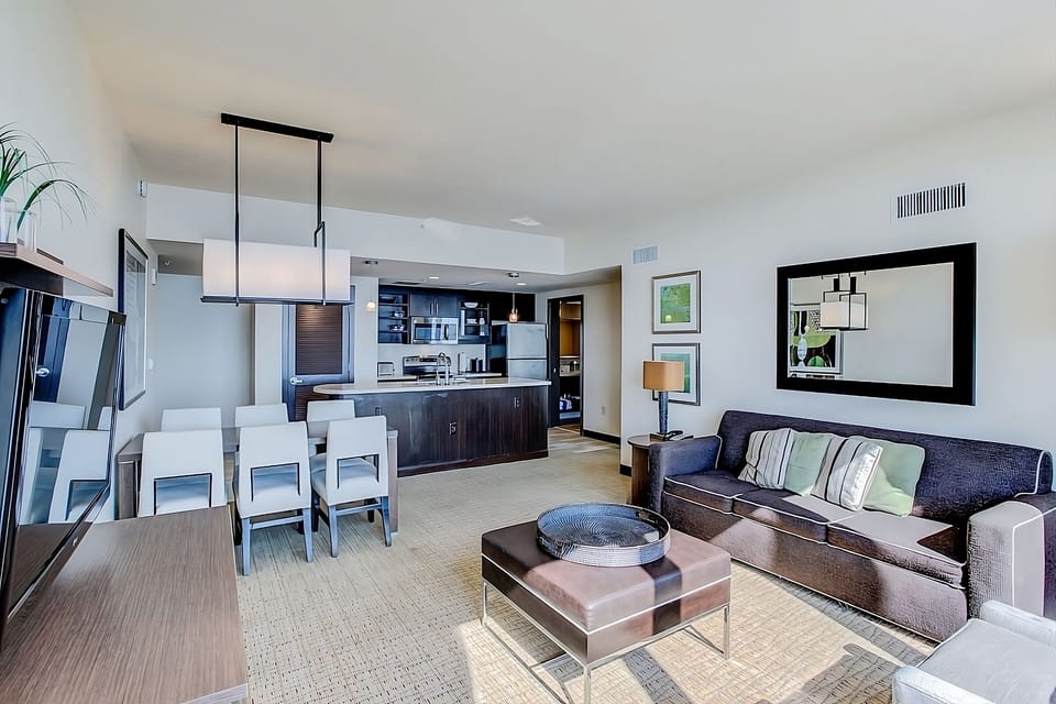Gather together in an airy suite made for relaxing.