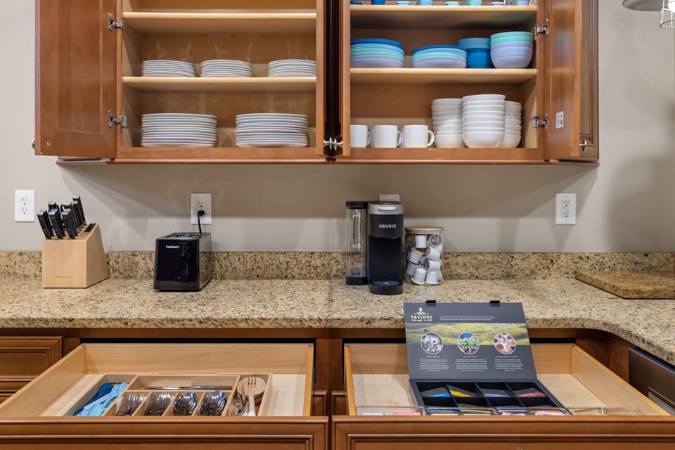 Coffee area and complete kitchen appliances and dinner wares