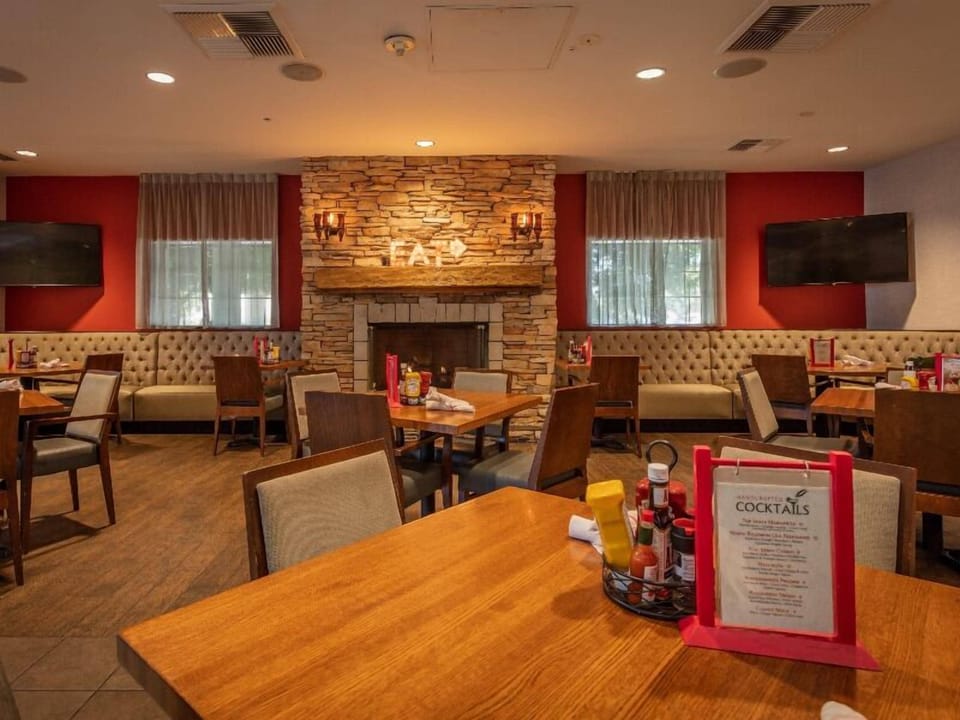 Relax over cocktails and conversation in the inviting dining room.