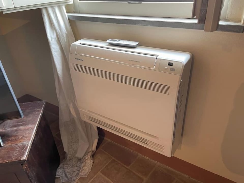 Bedroom 2 Air Conditioner