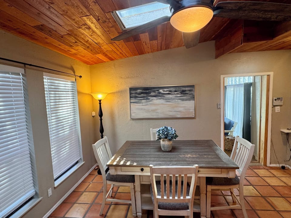 Dining room table with seating for four, 