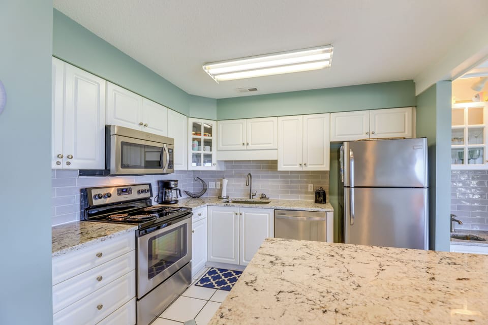 Kitchen | Coffee Maker | Dishwasher | Cooking Utensils | Toaster