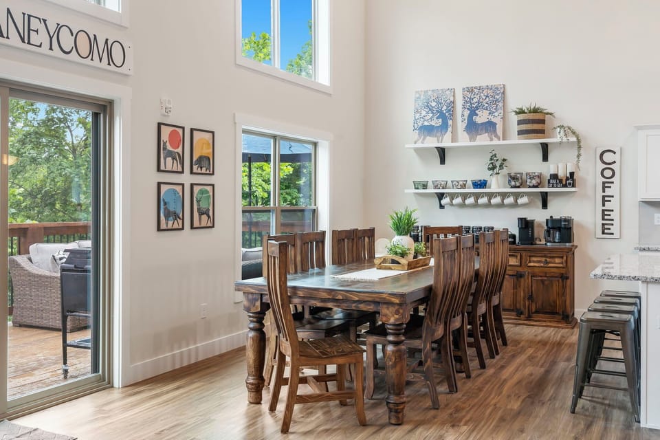 10 person dining table
