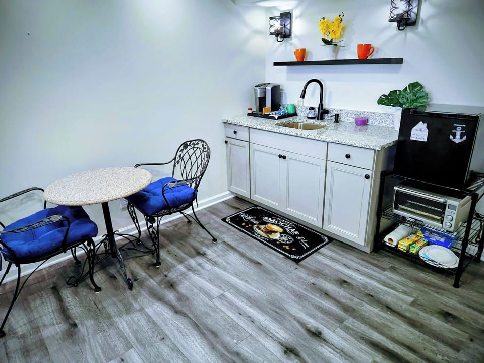 Kitchenette had Keurig, mini fridge, toaster over & Microwave.