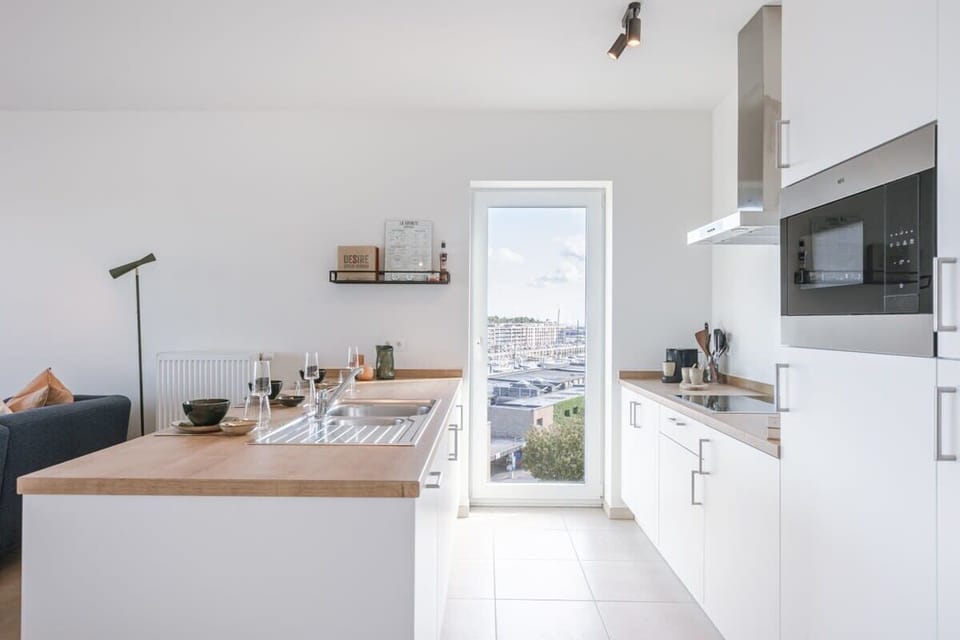 Fully-equipped kitchen