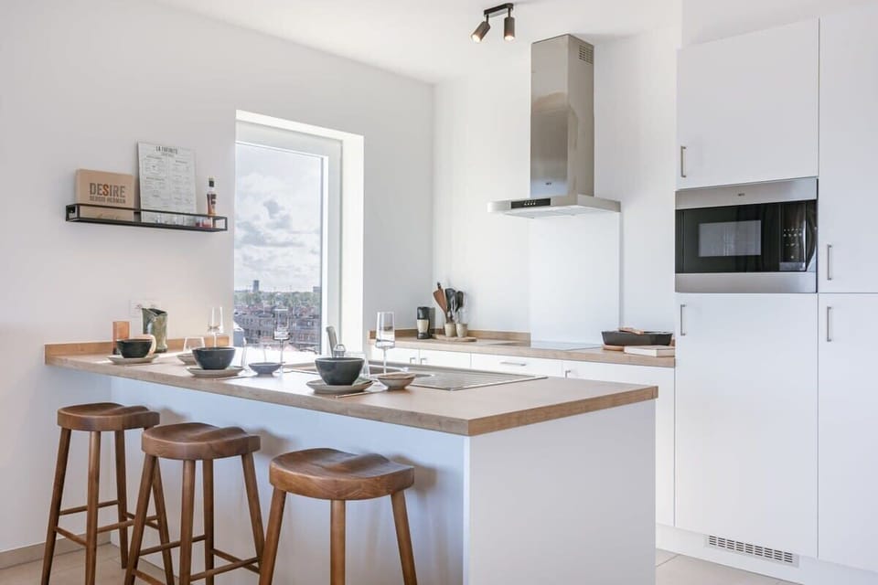 Fully-equipped kitchen