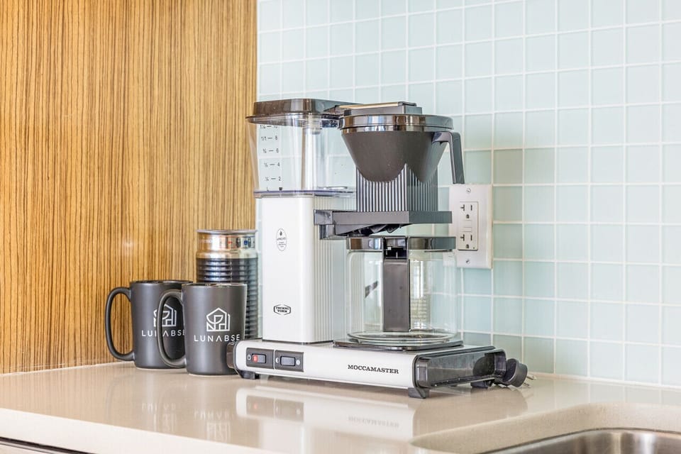 Coffee Maker : Start the day right with a perfectly brewed cup of joe from our coffee maker!
