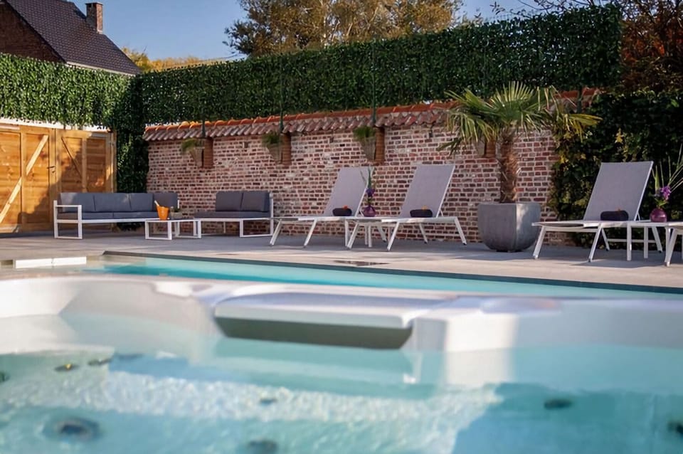 Holiday Home Swimming Pool