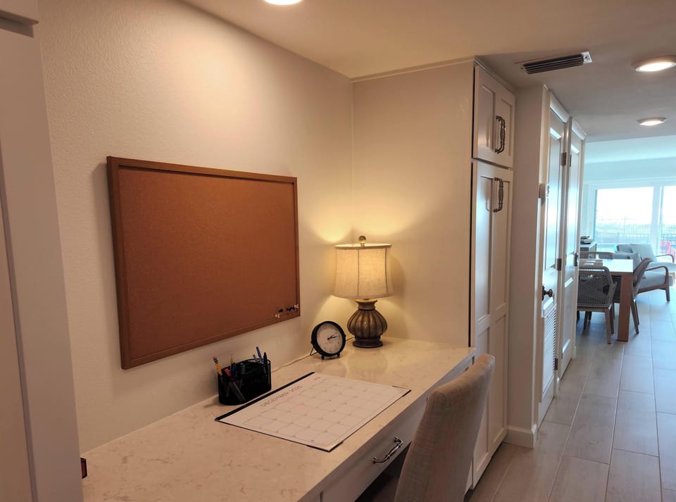 Dedicated work space Whitney Beach Longboat Key 320