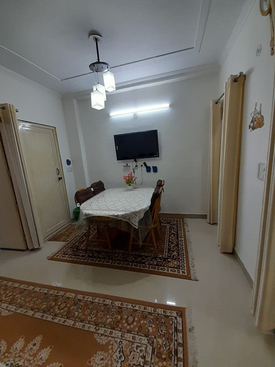 Apt No 102 FF