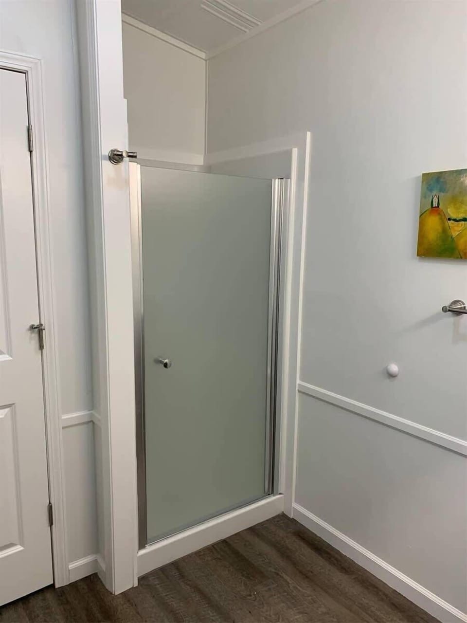 Go From Sandy Toes to Squeaky Clean in the Walk-In Shower