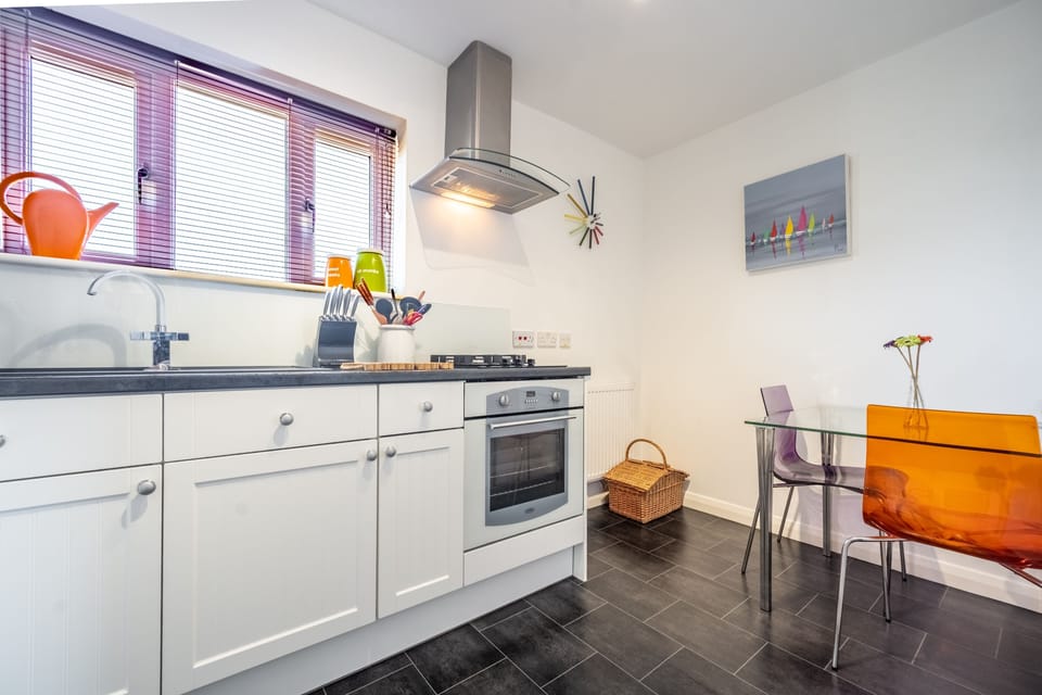 Ground floor:  Kitchen with dining space for two