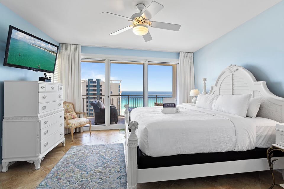 23-Sterling-Shores-1001-Primary-Bedroom