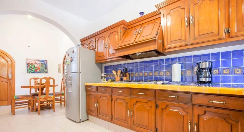Lots and lots of cabinet space to stock up with groceries