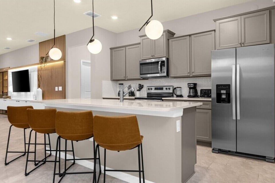 03-4075 Lana Ave (28).jpg