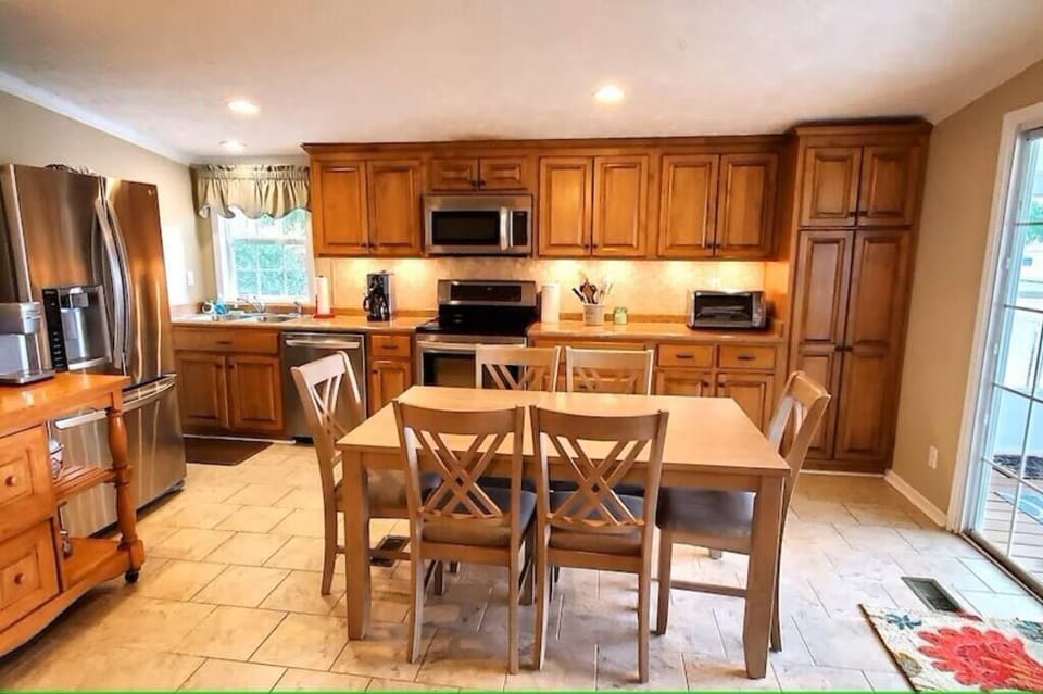 Kitchen (2)