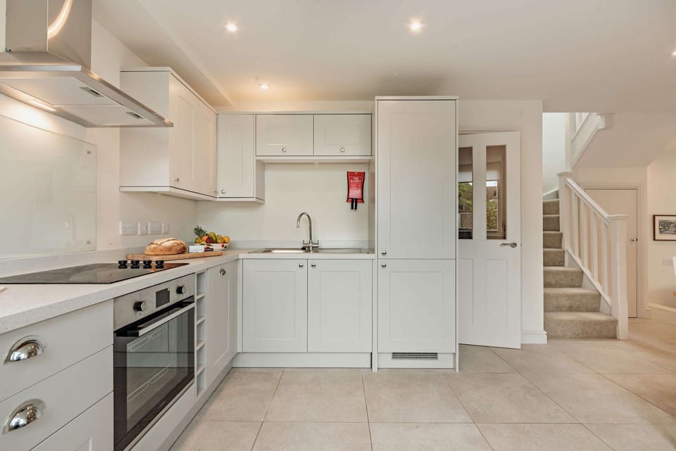 Upper Barn Kitchen - StayCotswold