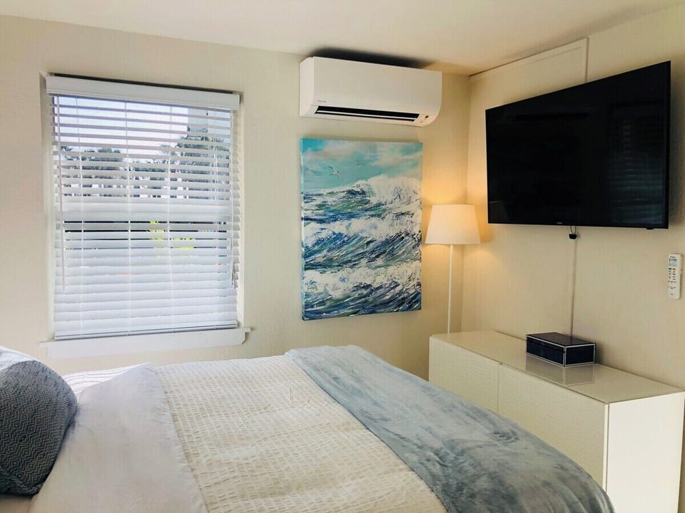 Closest unit to the beach without being direct ocean front!