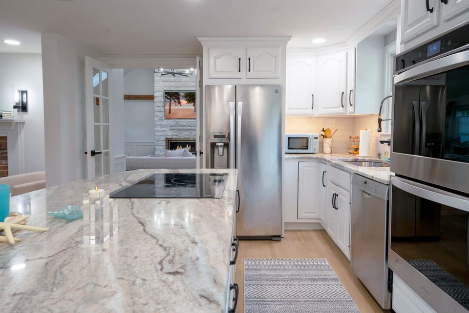 Open Floor Plan Perfect for Family Gatherings
