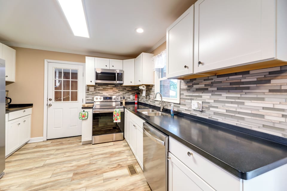 Kitchen | Cooking Basics | Coffee Maker | Microwave | Spices