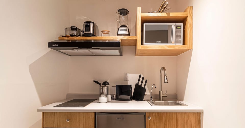 El mobiliario, la decoración y los servicios pueden variar ligeramente