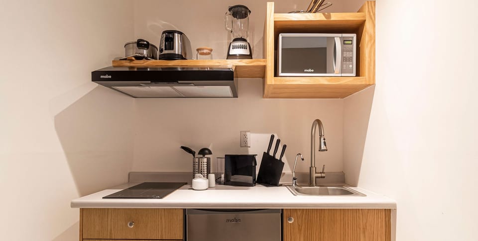 El mobiliario, la decoración y los servicios pueden variar ligeramente