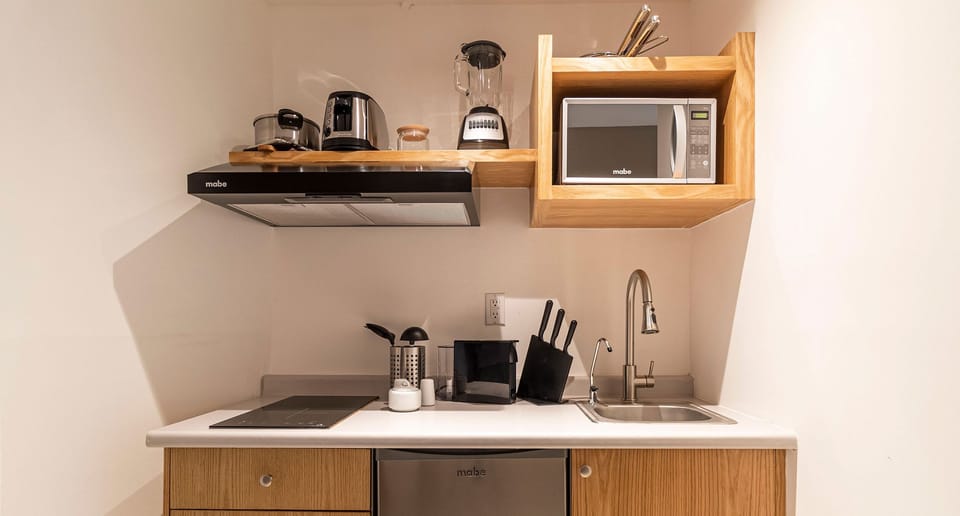 El mobiliario, la decoración y los servicios pueden variar ligeramente