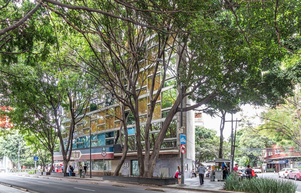El mobiliario, la decoración y los servicios pueden variar ligeramente