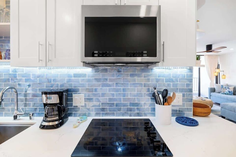 Enjoy making your favorite meals in this fully equipped kitchen!