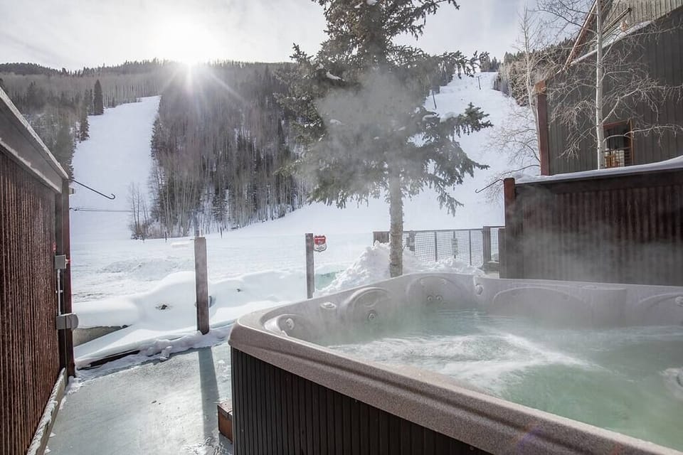 Ski-side hot tub!