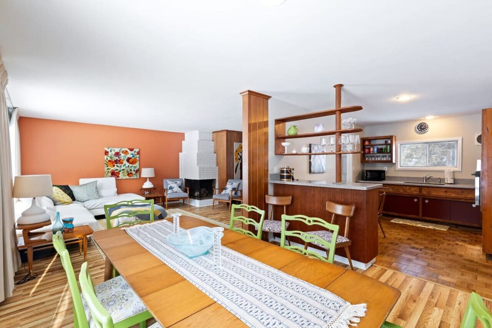 Dining room off the kitchen and living room