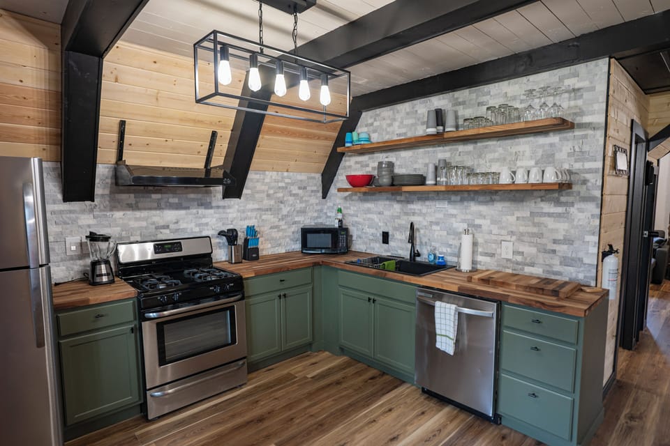 Modern Kitchen Fully Stocked