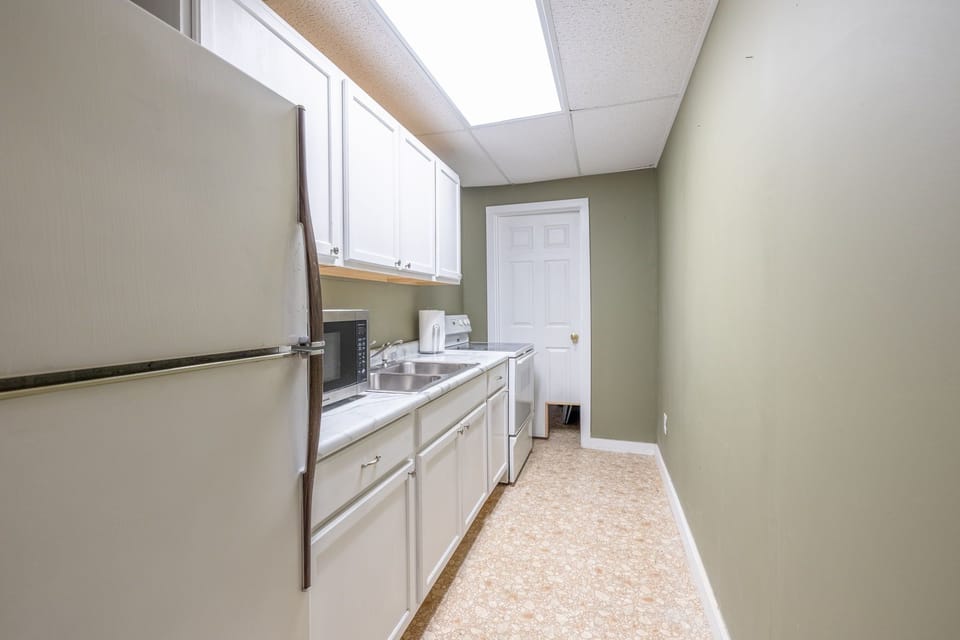downstairs- kitchenette
