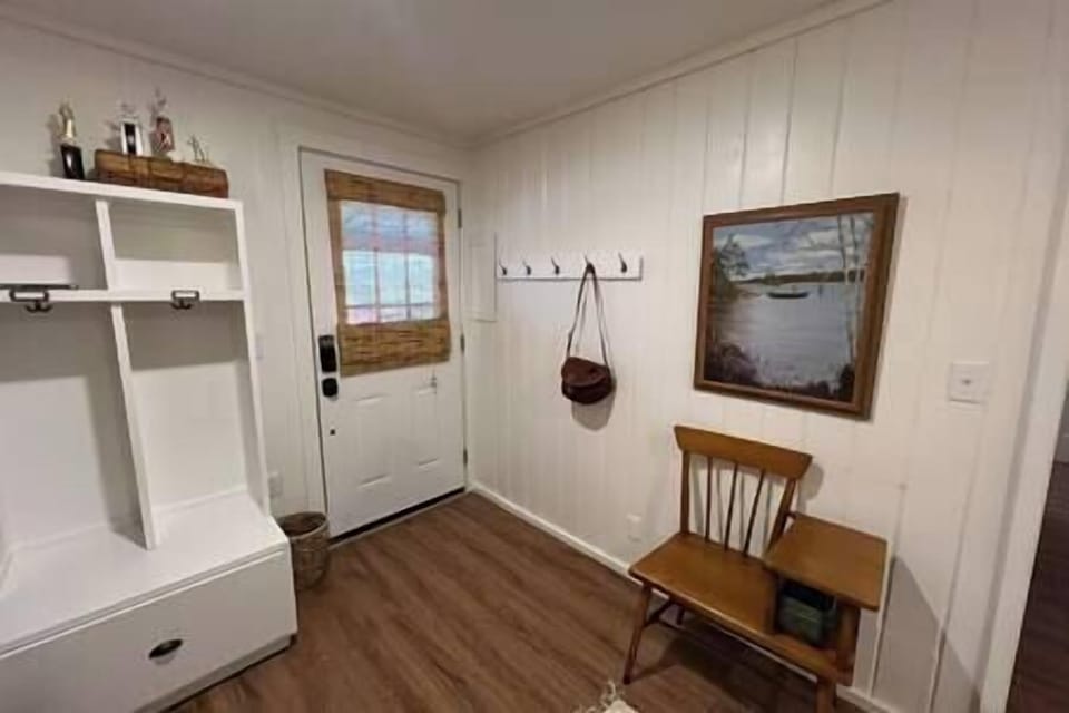 Downstairs Bunkroom (3)