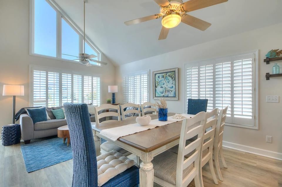 Dining Room
GW 5.22.24